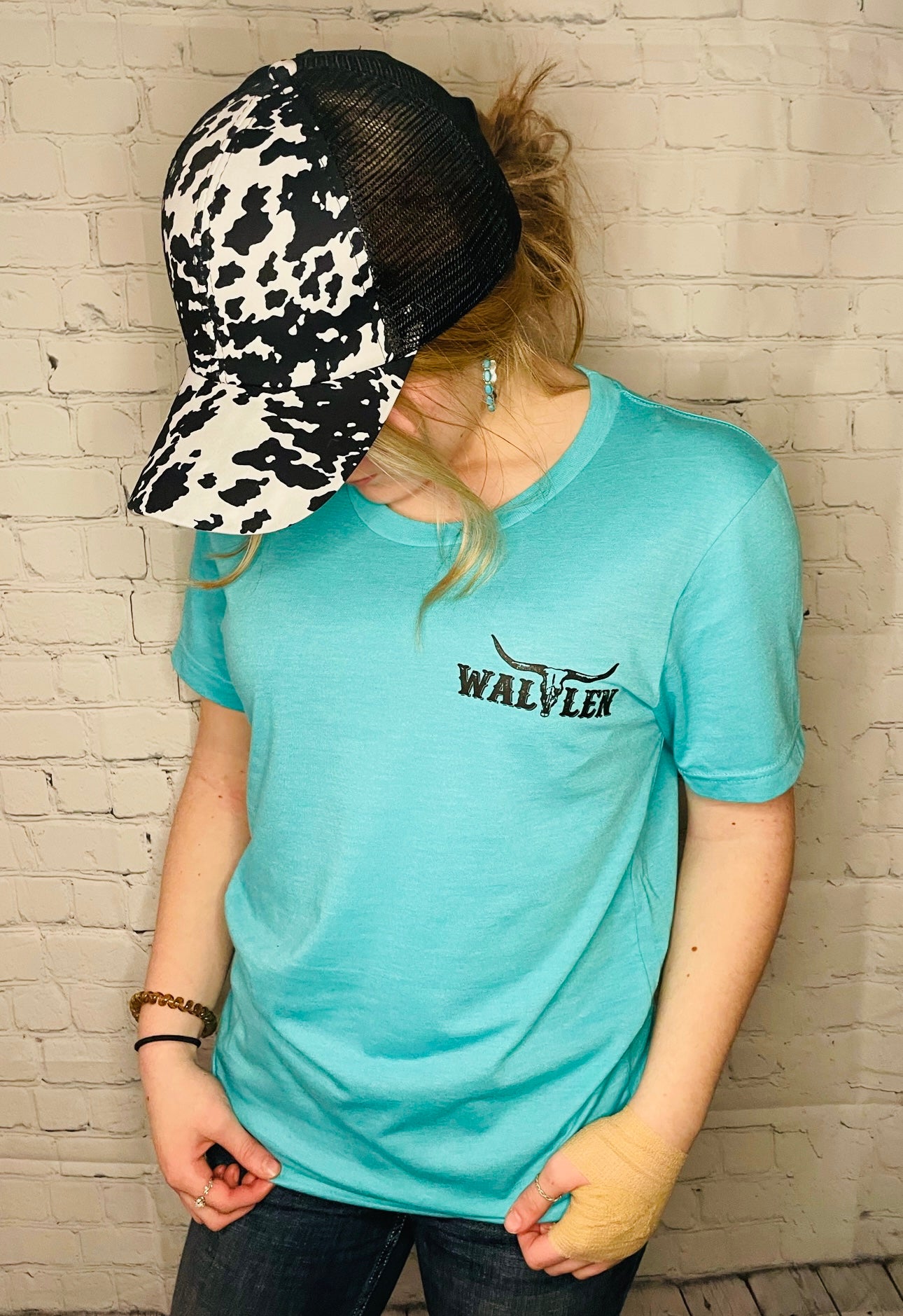 Aqua Wallen Song Tee